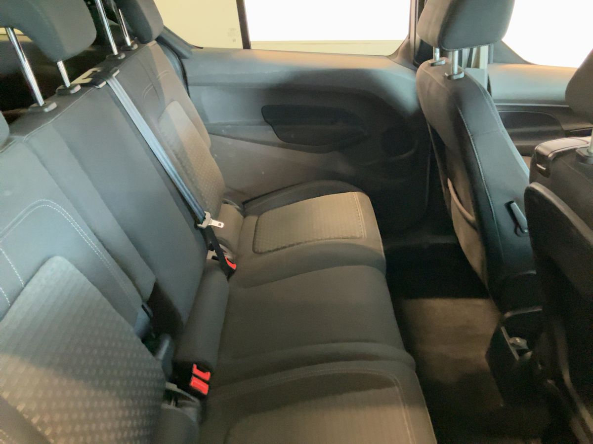 Ford Grand 2021 — photo 20