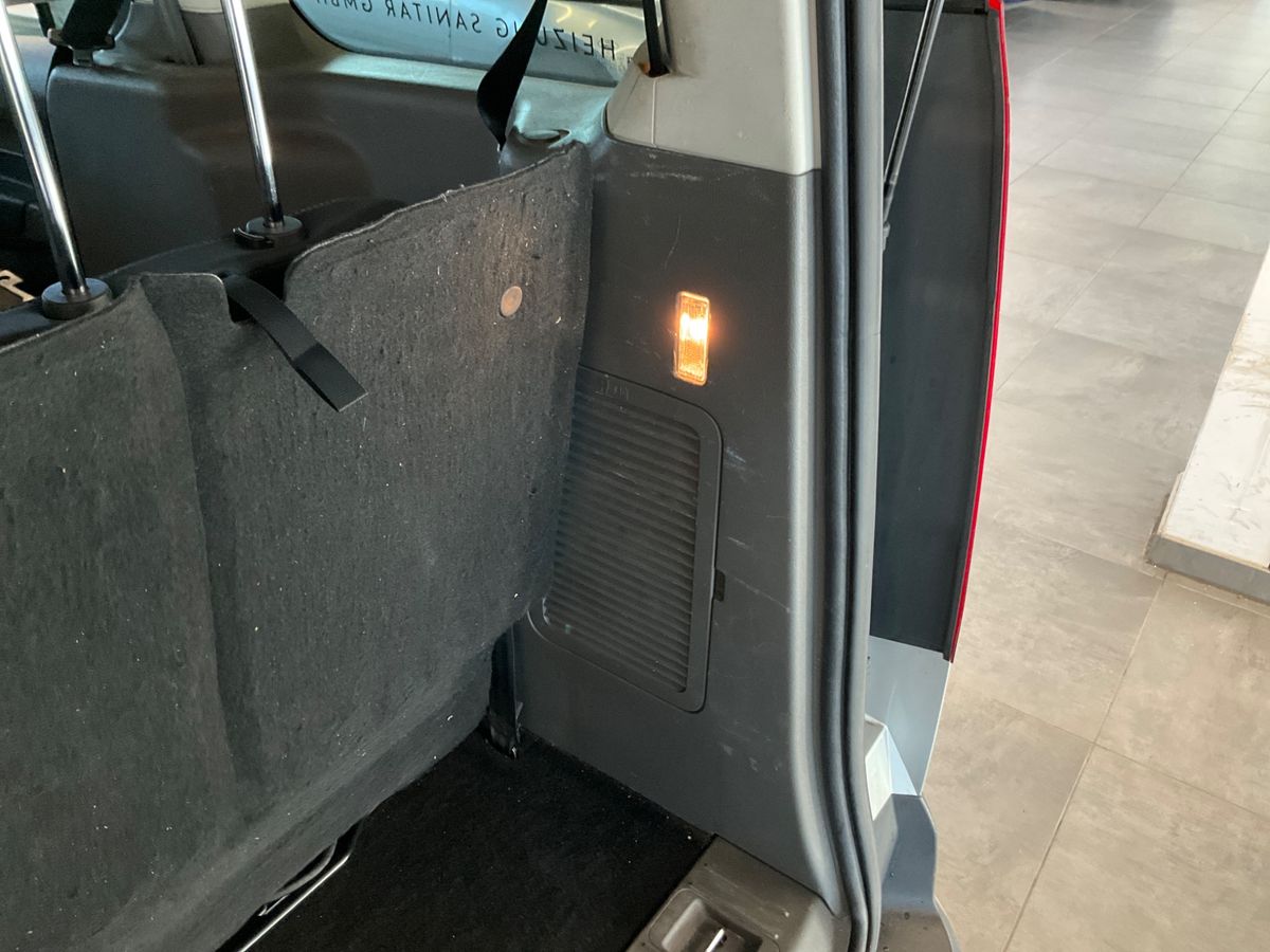 Ford Grand 2021 — photo 32