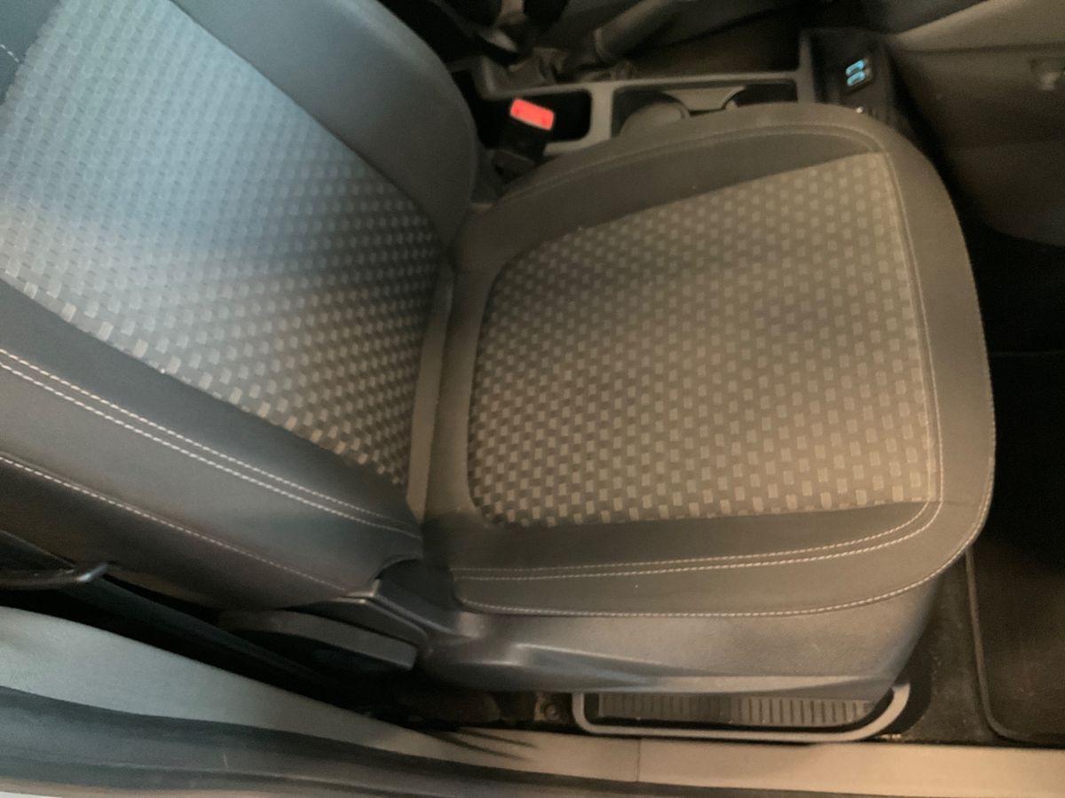 Ford Grand 2021 — photo 34