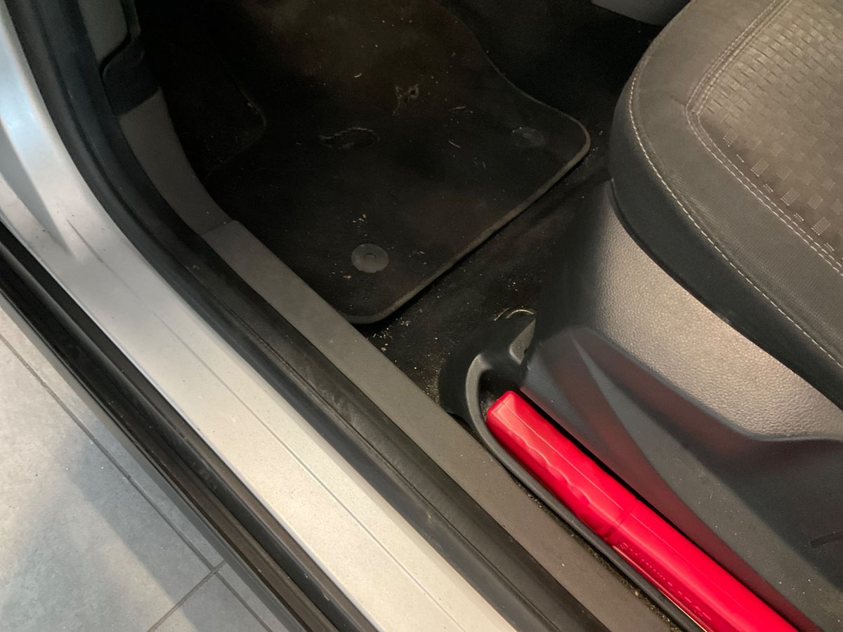 Ford Grand 2021 — photo 47