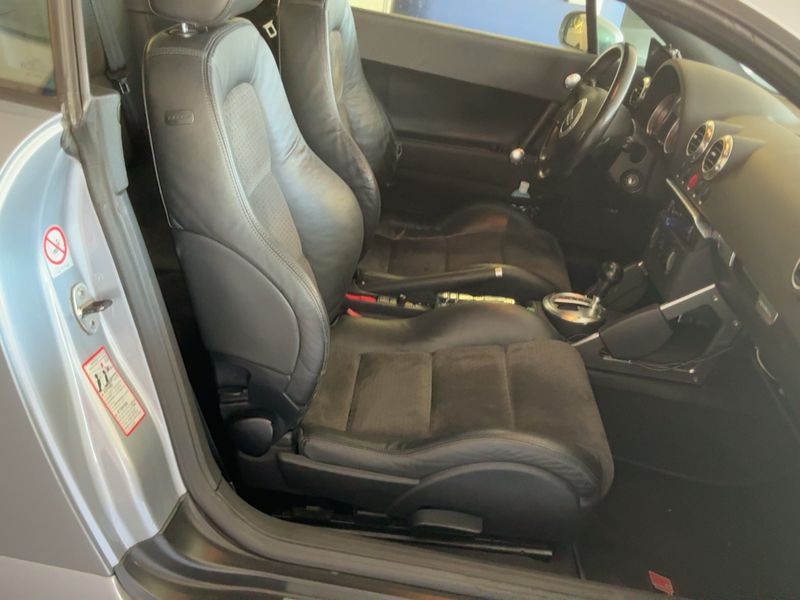Audi TT 3.2 V6 quattro Coupe — zdjęcie 11