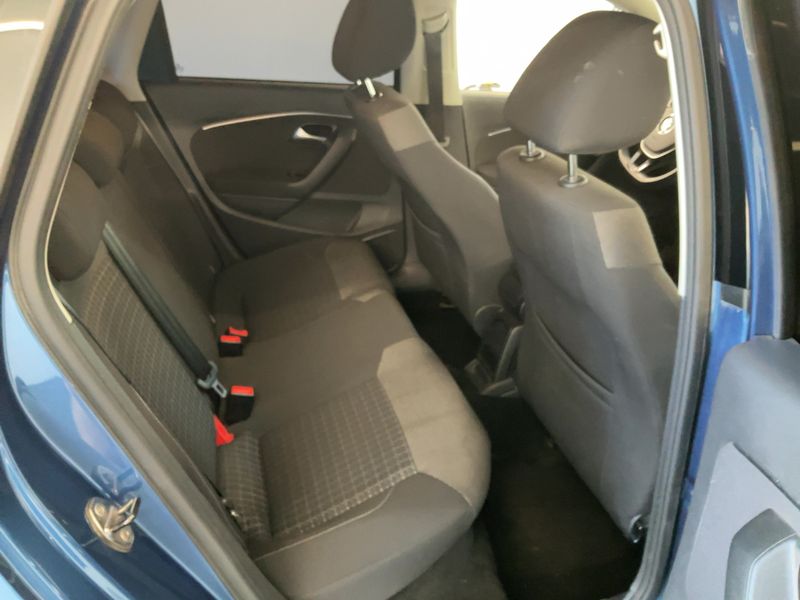 Volkswagen Polo 1.0 Comfortline BlueMotion Tech 2014 – снимка 19
