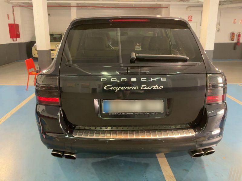 Porsche Cayenne Turbo — zdjęcie 5