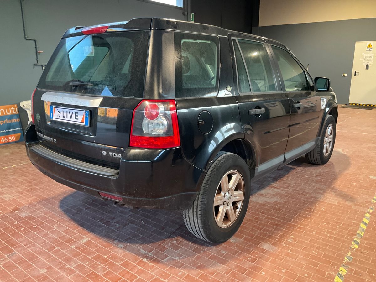 Land Rover Freelander 2.2 Td4 S - Immagine 2