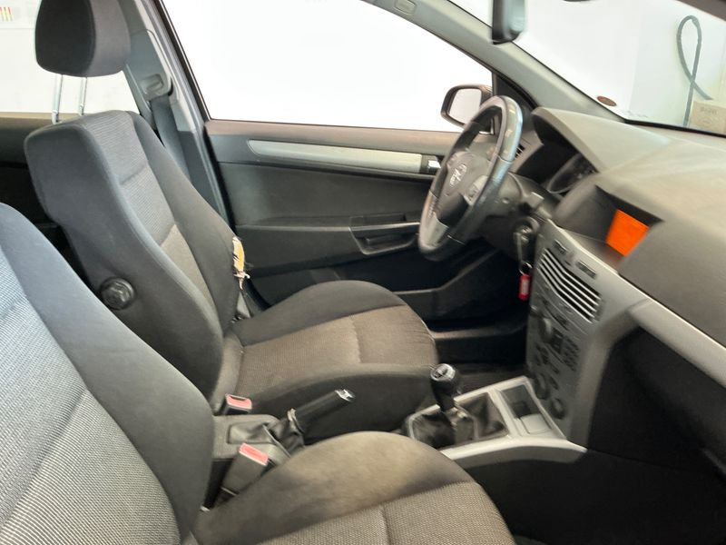 Opel Astra 1.8 Sport 2009 – снимка 3