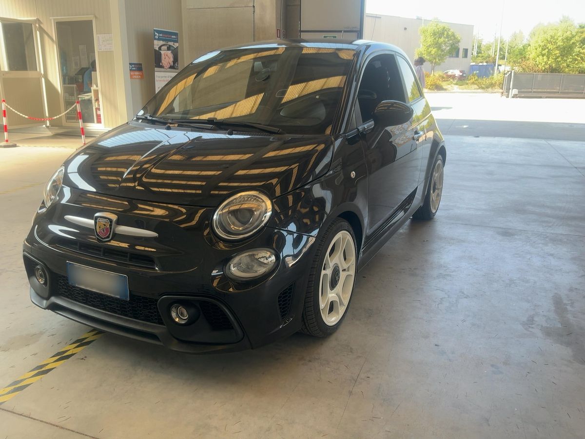 Abarth 595 2020