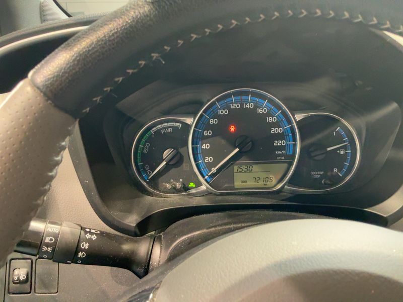 Toyota Yaris 1.5 Hybrid Style — zdjęcie 13