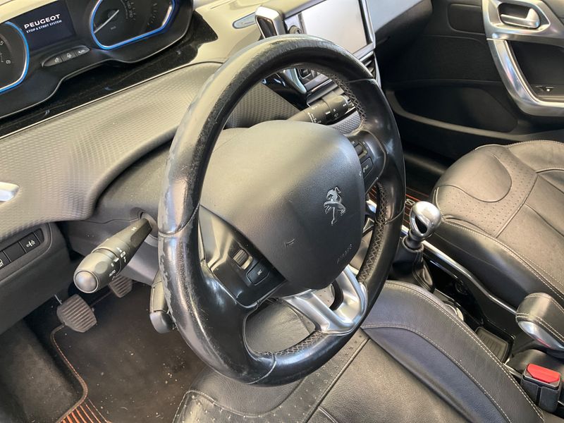 Peugeot 2008 1.6 Blue-HDi Allure 2015 – снимка 28
