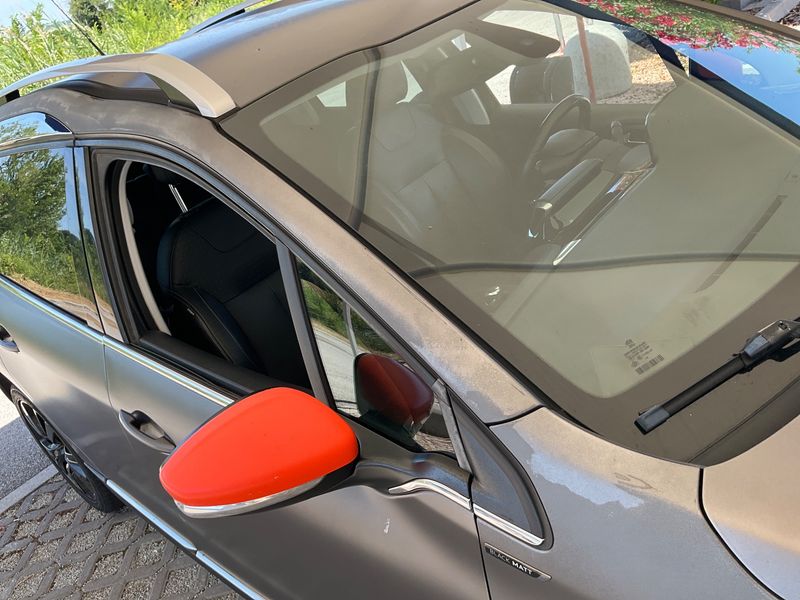 Peugeot 2008 1.6 Blue-HDi Allure 2015 – снимка 26