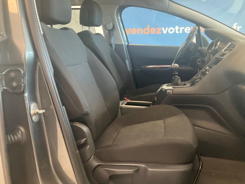 Peugeot 5008 1.6 HDi Premium — zdjęcie 3