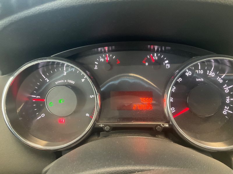 Peugeot 5008 1.6 HDi Premium — zdjęcie 4