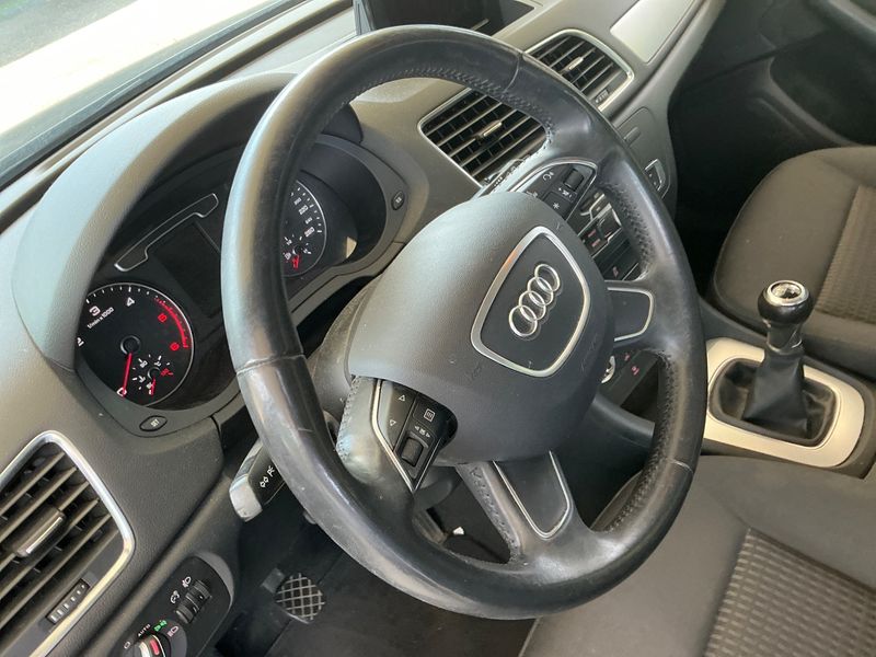 Audi Q3 2.0 TDI Ambiente 2013 – снимка 25