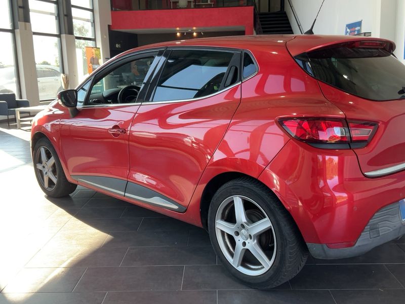 Renault Clio 1.5 dCi Energy Luxe 2014 – снимка 6