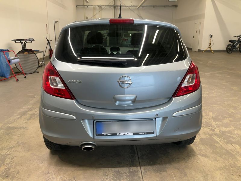 Opel Corsa 1.4 150 Jahre Opel — zdjęcie 5