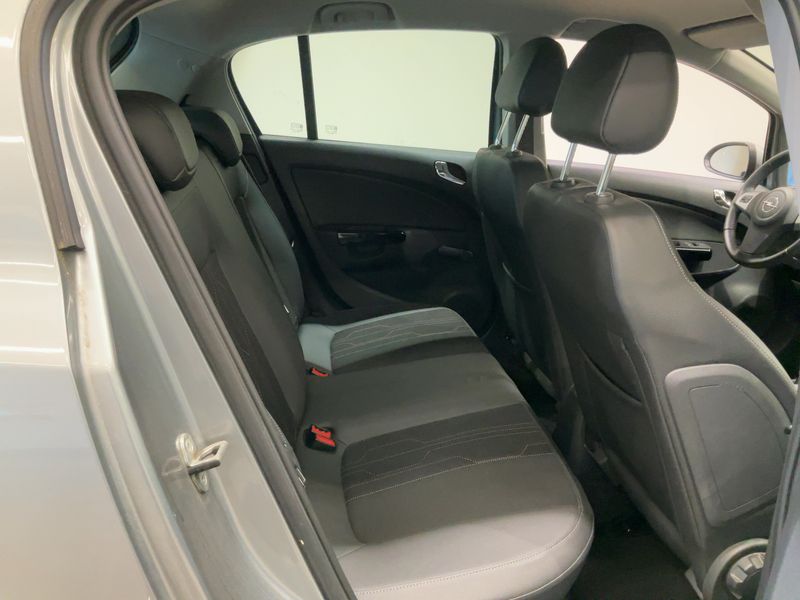 Opel Corsa 1.4 150 Jahre Opel — zdjęcie 14