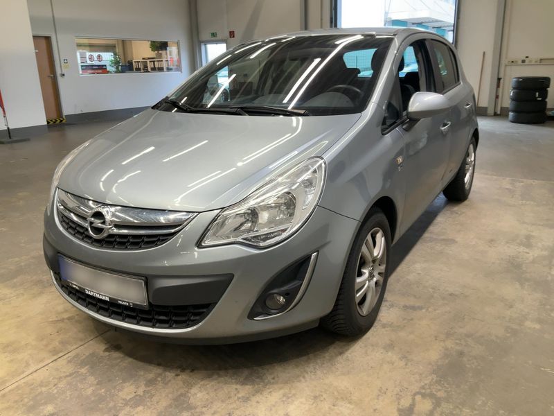 Opel Corsa 1.4 150 Jahre Opel — zdjęcie 1