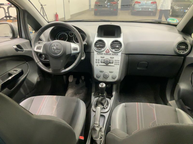 Opel Corsa 1.4 150 Jahre Opel — zdjęcie 12