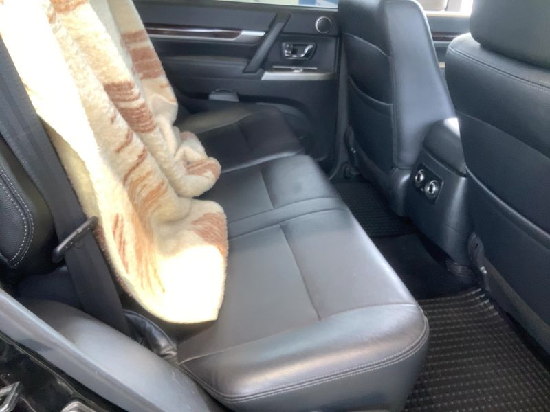 Mitsubishi Pajero 3.2 DI-D Top — zdjęcie 14