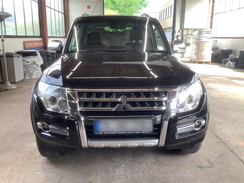 Mitsubishi Pajero 3.2 DI-D Top — zdjęcie 9