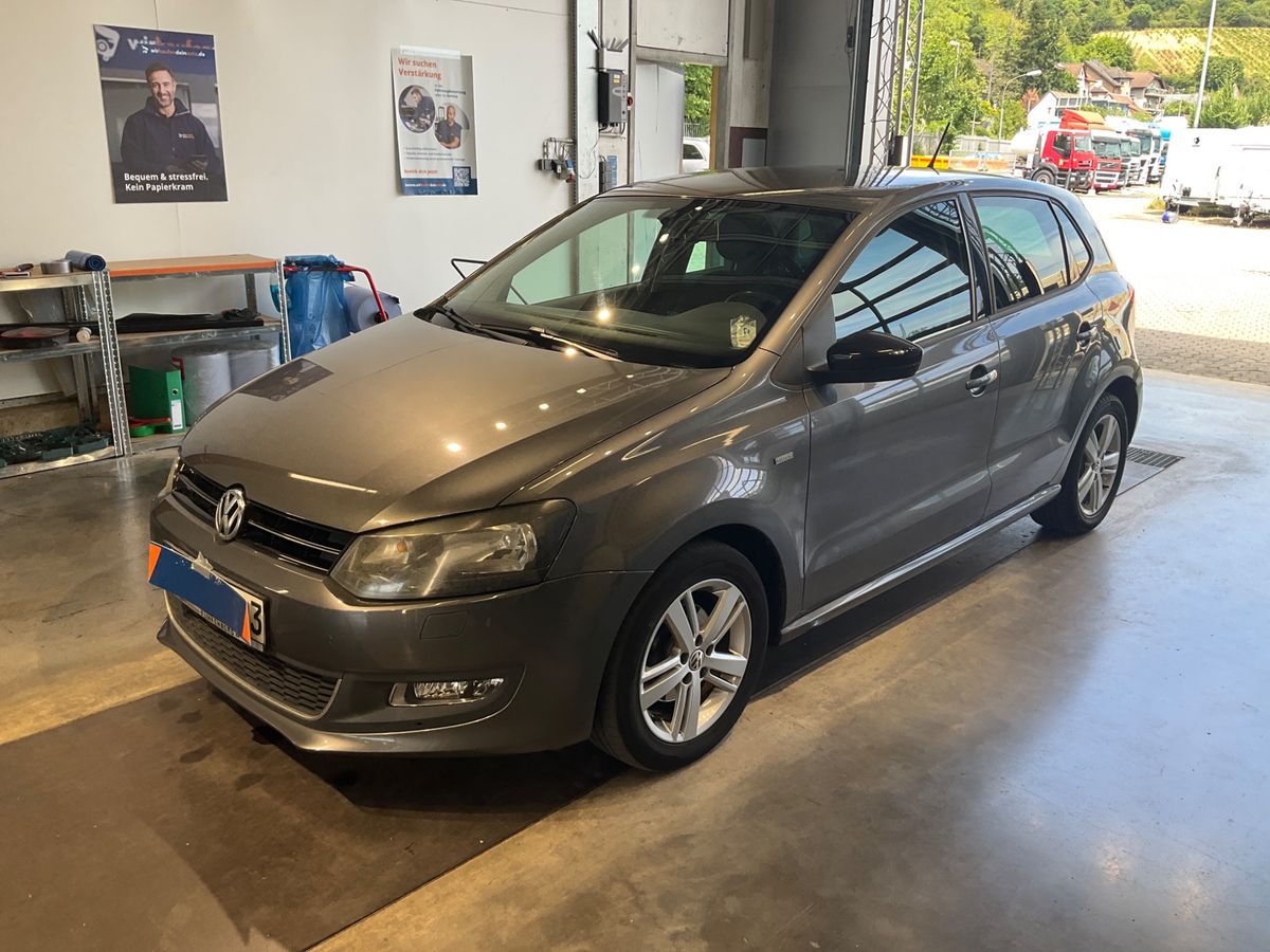 Volkswagen Polo 2012 — photo 1