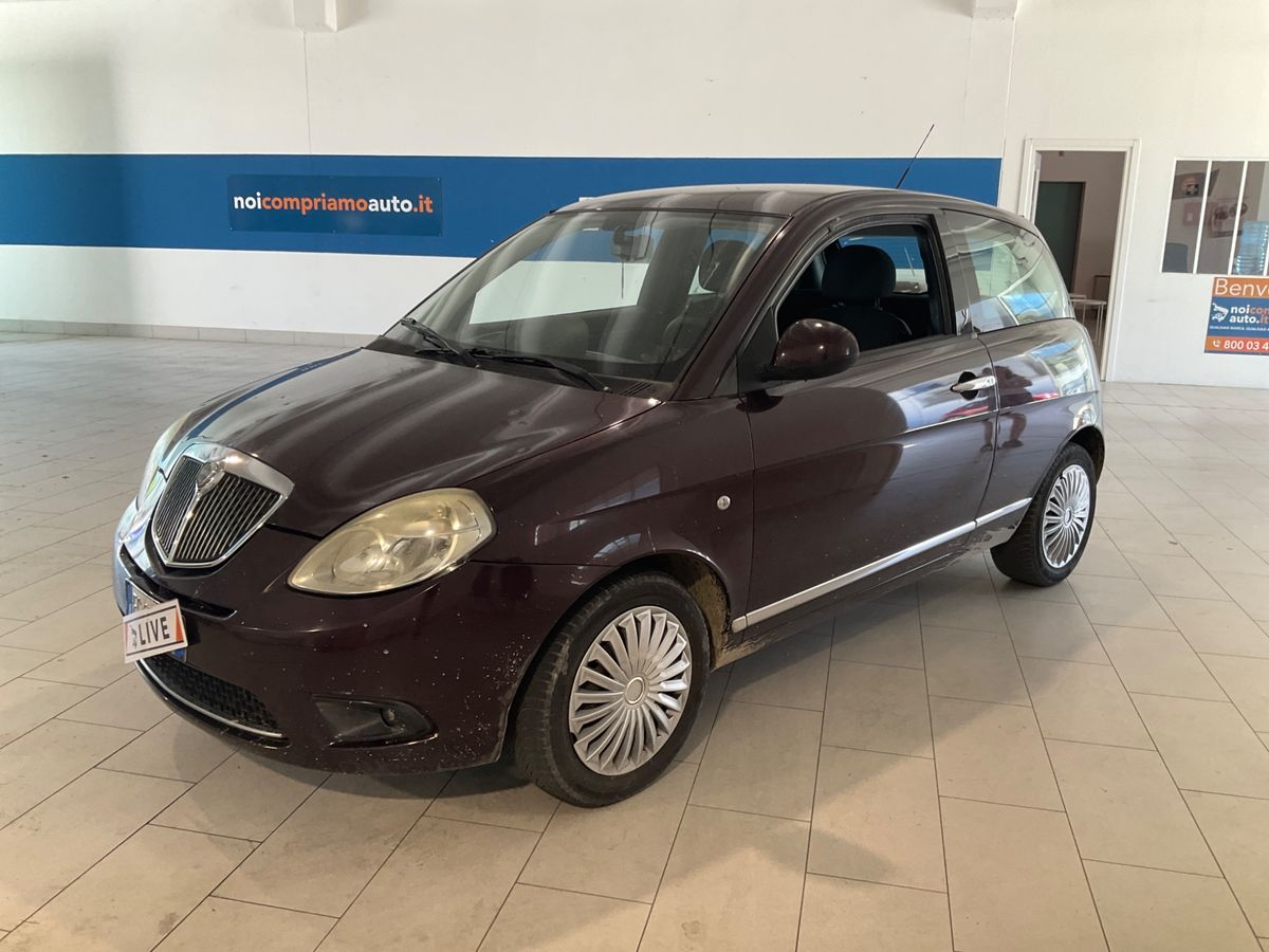 Lancia Ypsilon 2010