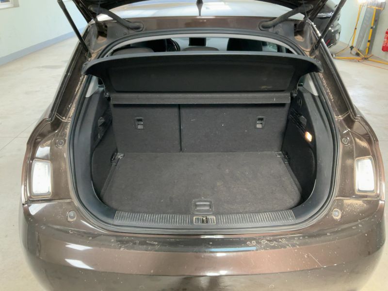 Audi A1 Sportback 1.6 TDI Attraction — zdjęcie 10