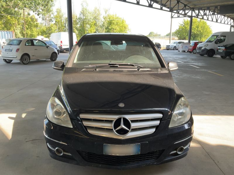 Mercedes-Benz B-Klasse B 200 CDI Standard — zdjęcie 9