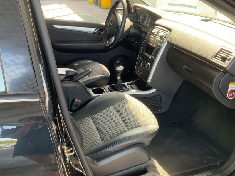 Mercedes-Benz B-Klasse B 200 CDI Standard — zdjęcie 11