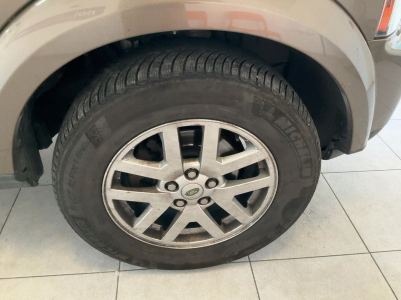 Land Rover Discovery 4 2.7 Td V6 TDV6 SE 2010 – снимка 11