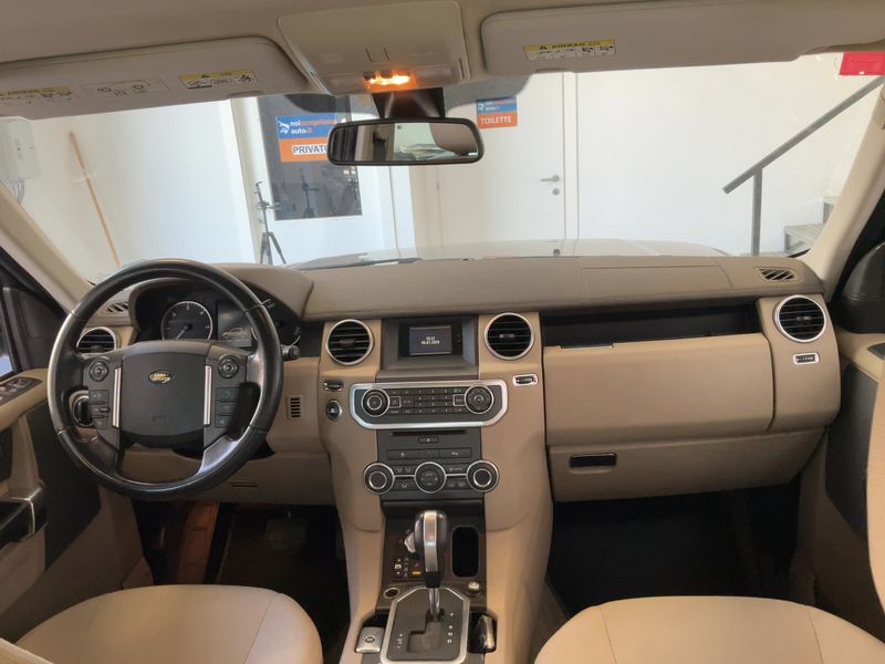 Land Rover Discovery 4 2.7 Td V6 TDV6 SE — zdjęcie 12