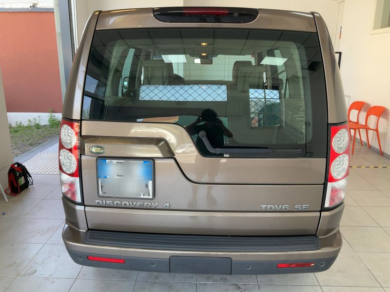 Land Rover Discovery 4 2.7 Td V6 TDV6 SE — zdjęcie 5