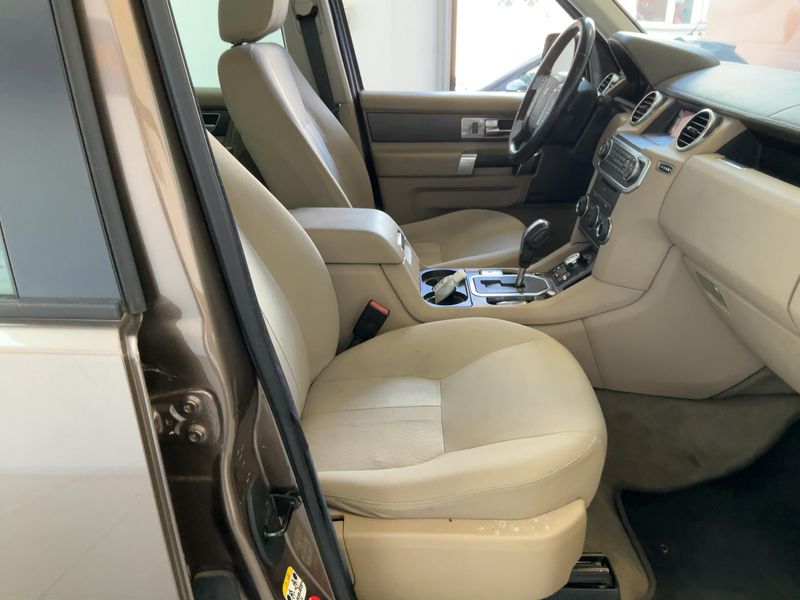 Land Rover Discovery 4 2.7 Td V6 TDV6 SE — zdjęcie 11