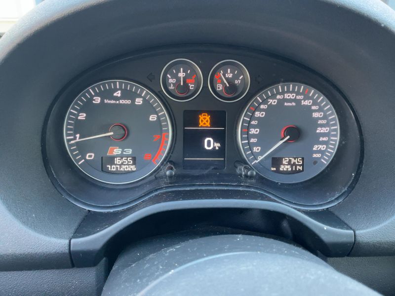 Audi S3 Sportback 2.0 TFSI quattro — zdjęcie 13