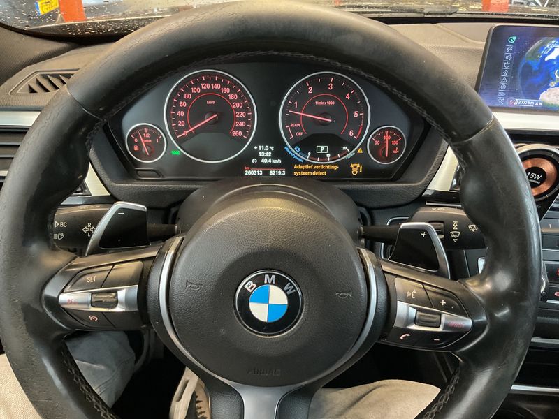 BMW 3er 330d xDrive — zdjęcie 13