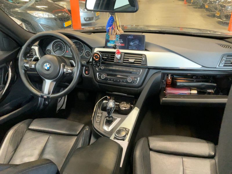 BMW 3er 330d xDrive — zdjęcie 12