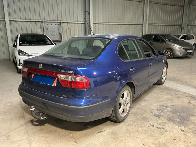 Seat Toledo 1.9 TDI TOLEDO SPORT — zdjęcie 2
