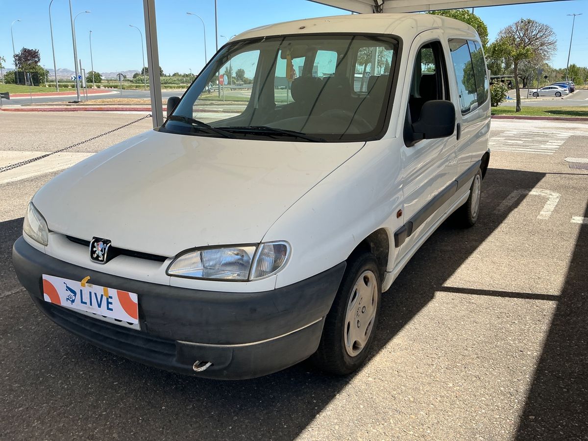 Peugeot Partner 1998 — photo 1