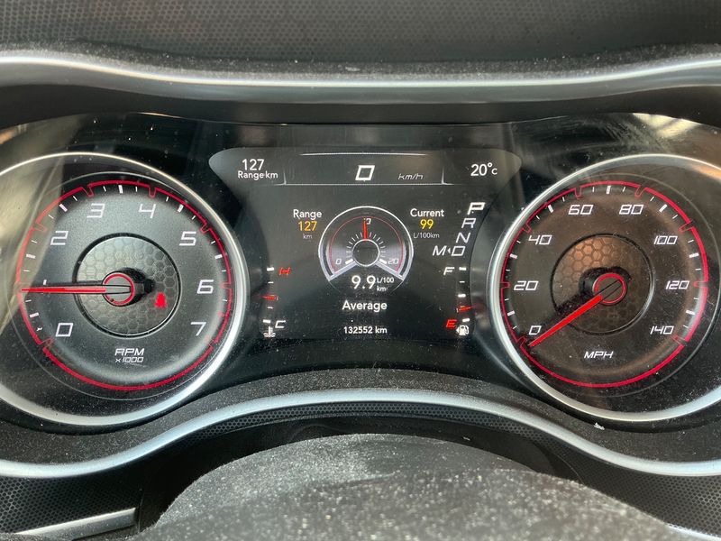 Dodge Nitro 4.0 V6 R/T — zdjęcie 13