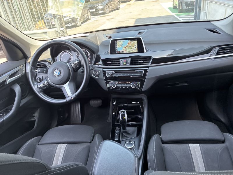BMW X1 sDrive 18i Sport Line 2018 – снимка 11