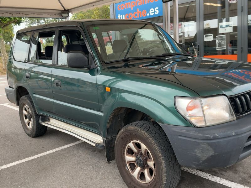 Toyota Land Cruiser 3.0 Turbodiesel GX — zdjęcie 8