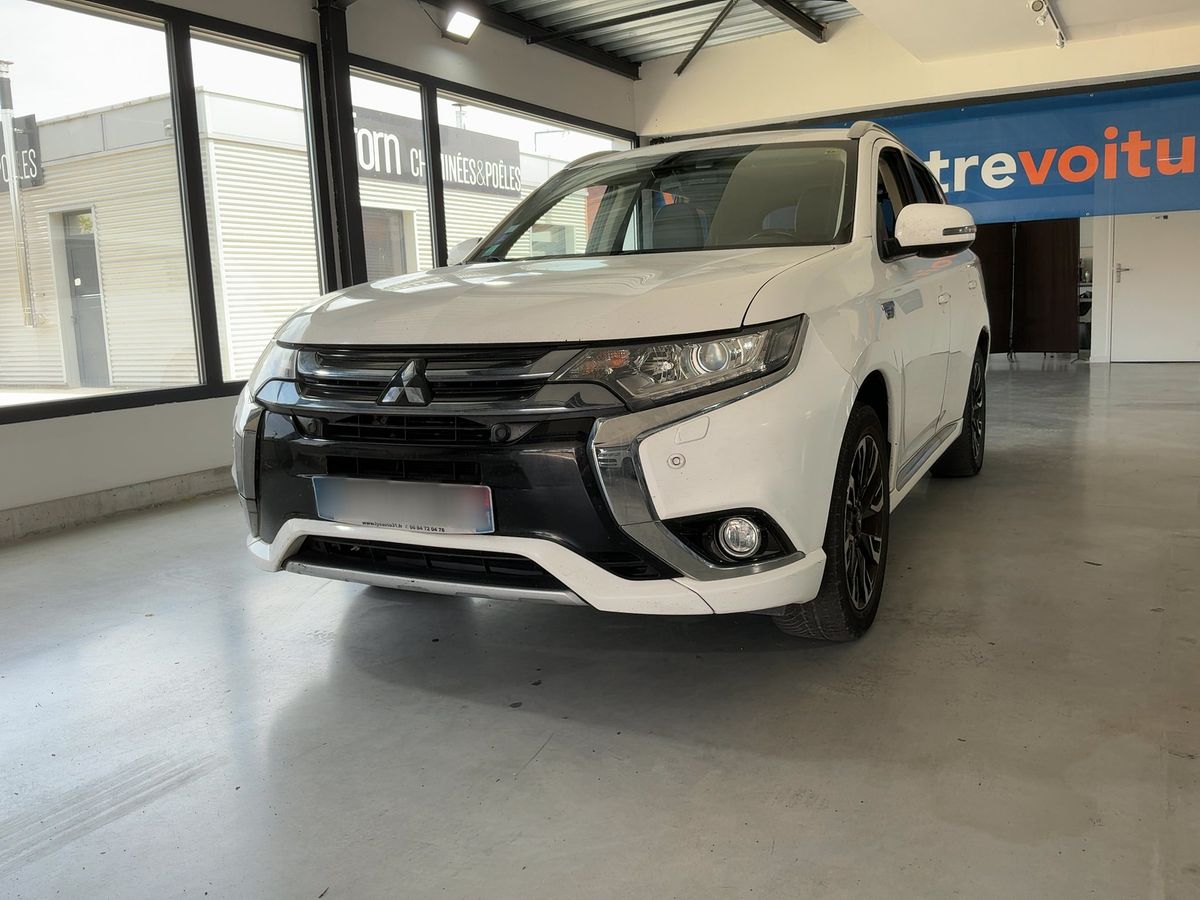 Mitsubishi Outlander 2015