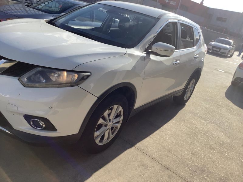 Nissan X-Trail 1.6 dCi 360 4x4 2015 – снимка 2