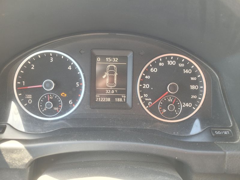 Volkswagen Tiguan 2.0 TDI Track & Field 4Motion — zdjęcie 13