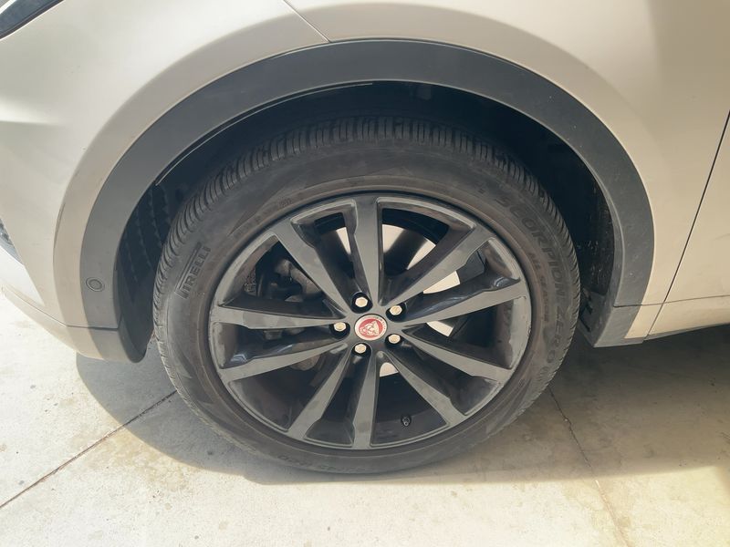 Jaguar E-Pace D240 R-Dynamic SE AWD 2018 – снимка 3