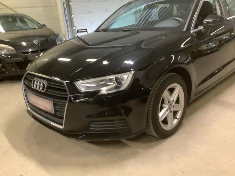 Audi A3 Sportback 1.6 TDI — zdjęcie 2