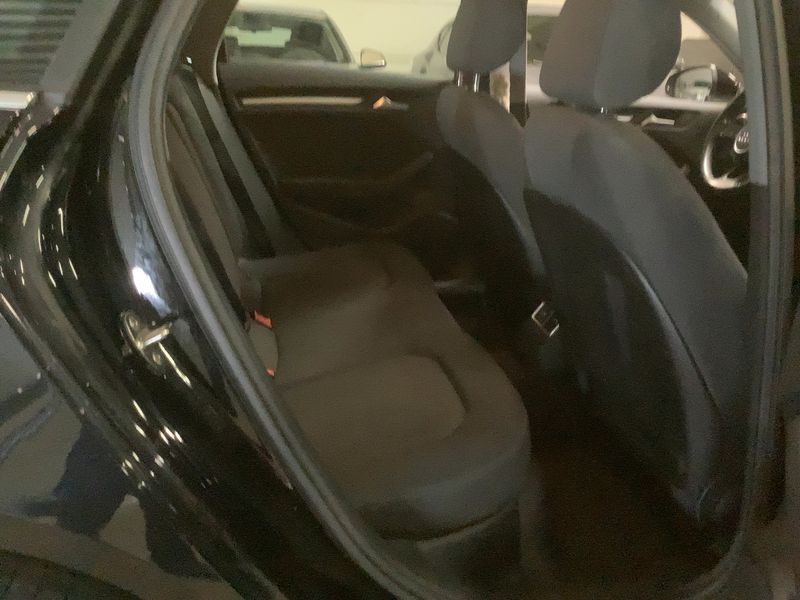 Audi A3 Sportback 1.6 TDI — zdjęcie 14