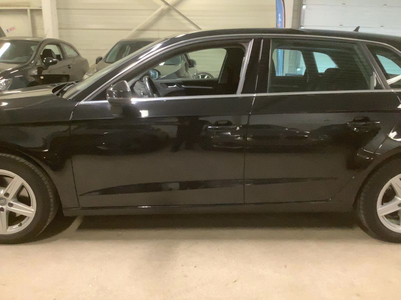 Audi A3 Sportback 1.6 TDI — zdjęcie 4