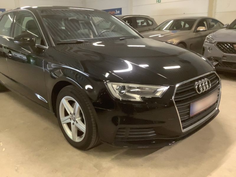 Audi A3 Sportback 1.6 TDI — zdjęcie 8