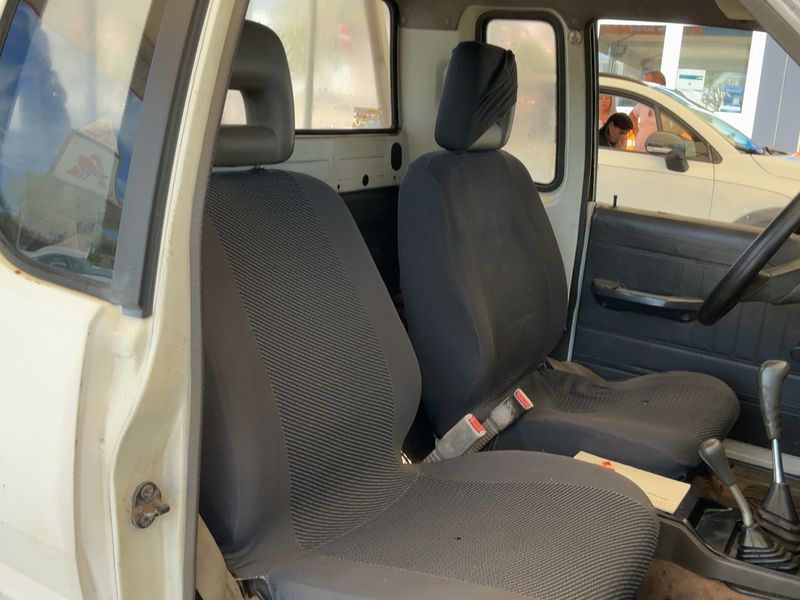 Mitsubishi L 200 2.5 Turbodiesel 2500 TD — zdjęcie 11