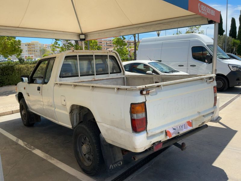 Mitsubishi L 200 2.5 Turbodiesel 2500 TD — zdjęcie 3